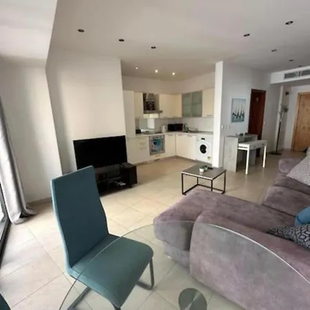 Appartement Flat In The Heart Of St Julians *