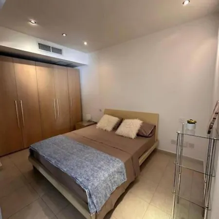 Flat In The Heart Of St Julians Appartement San Ġiljan