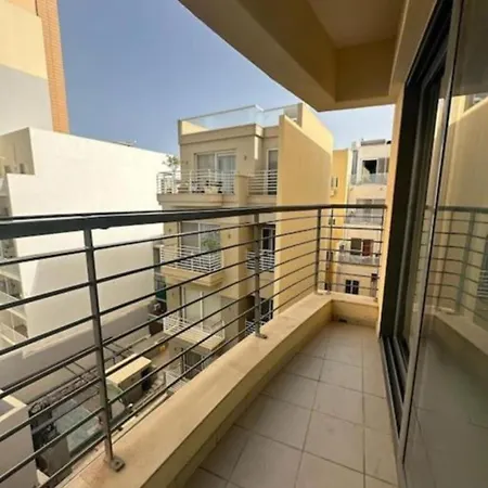 Flat In The Heart Of St Julians * San Ġiljan